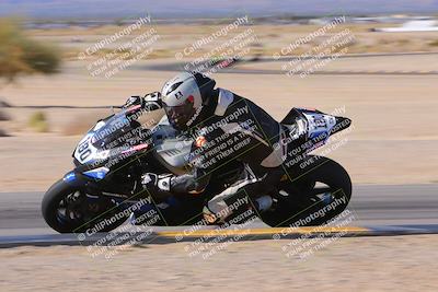 media/Dec-10-2023-SoCal Trackdays (Sun) [[0ce70f5433]]/Turn 9 Inside Set 2 (1115am)/